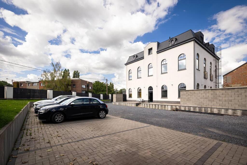 White Castle - Charleroi Airport Bed & Breakfast Dış mekan fotoğraf