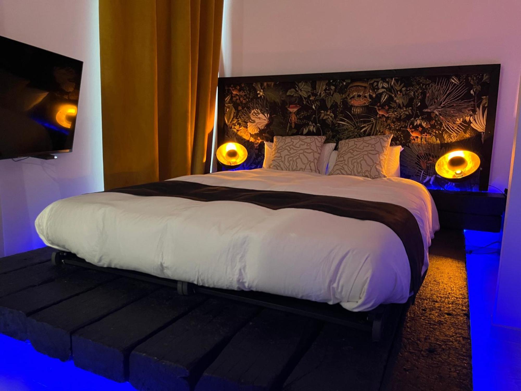 White Castle - Charleroi Airport Bed & Breakfast Dış mekan fotoğraf